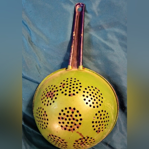 Vintage Green & Blue Collamder Strainer - Picture 2 of 2